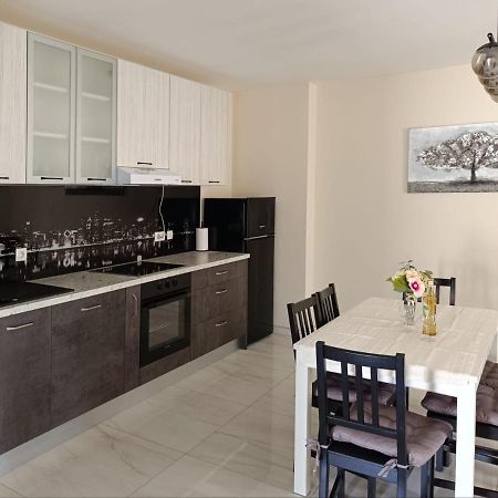 Apartmani Triva สปลิท ภายนอก รูปภาพ